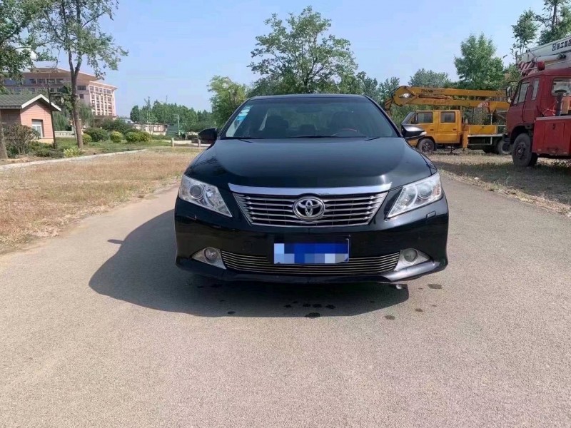 北京14年丰田凯美瑞1