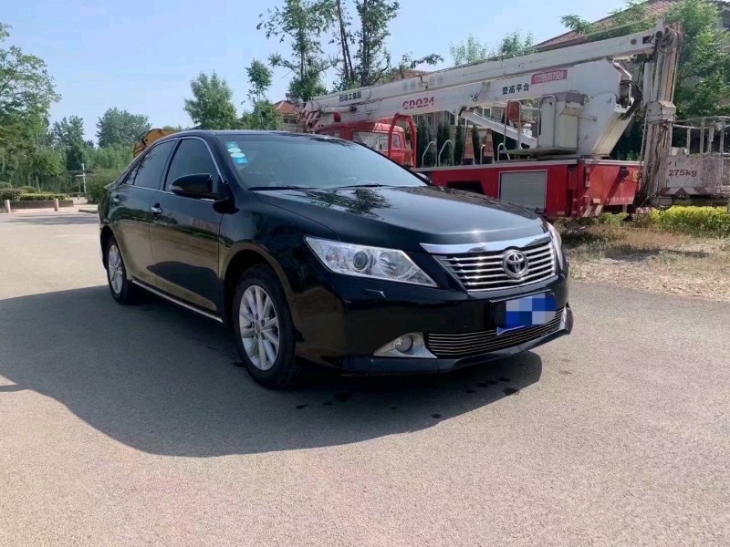 北京14年丰田凯美瑞6