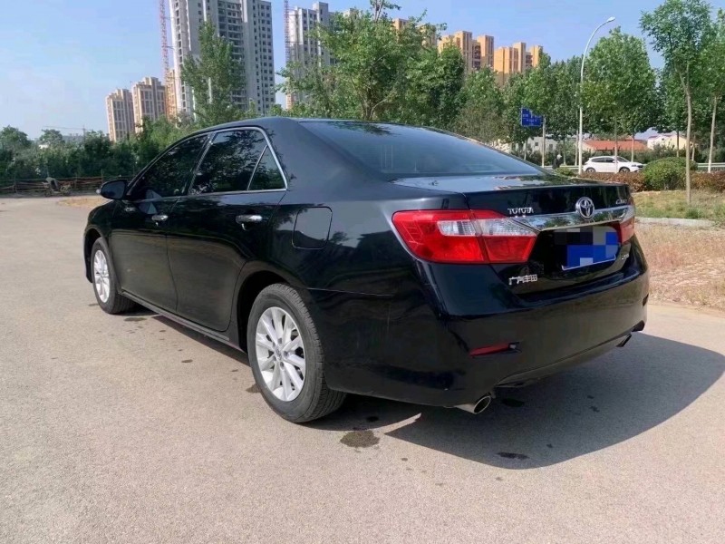 北京14年丰田凯美瑞9