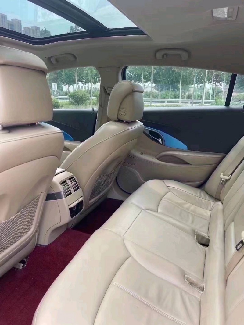 北京11年别克君越6