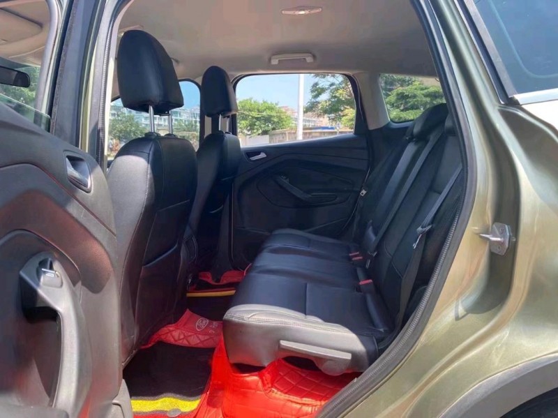 青岛13年福特翼虎5