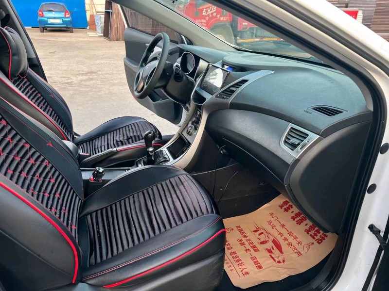 徐州12年现代朗动6