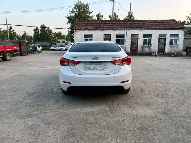 徐州12年现代朗动1