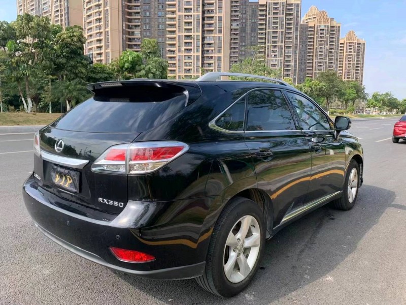 广州13年雷克萨斯RX7