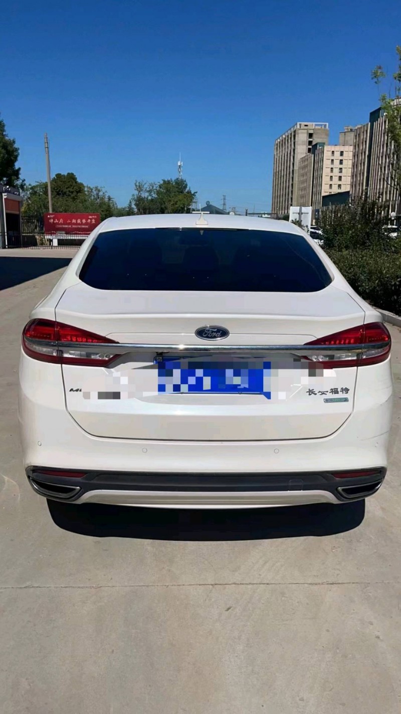 青岛18年福特蒙迪欧1