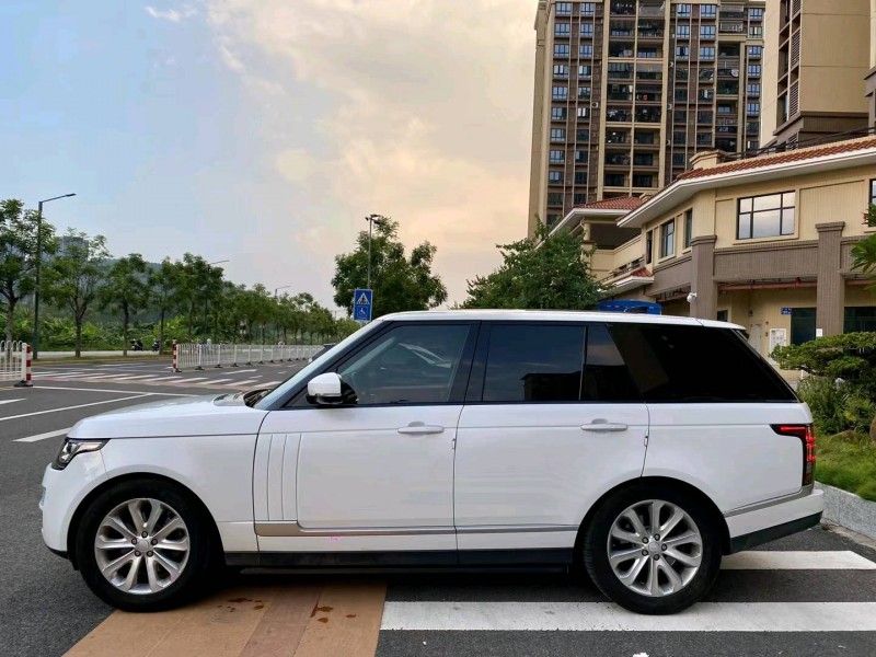广州18年路虎揽胜行政4