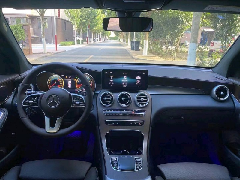 邢台22年奔驰GLC2