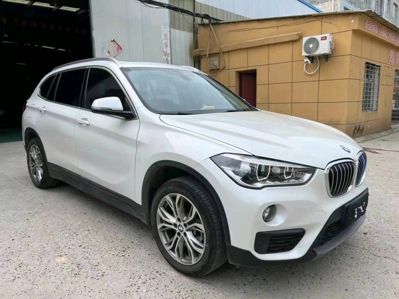 北京19年宝马X12