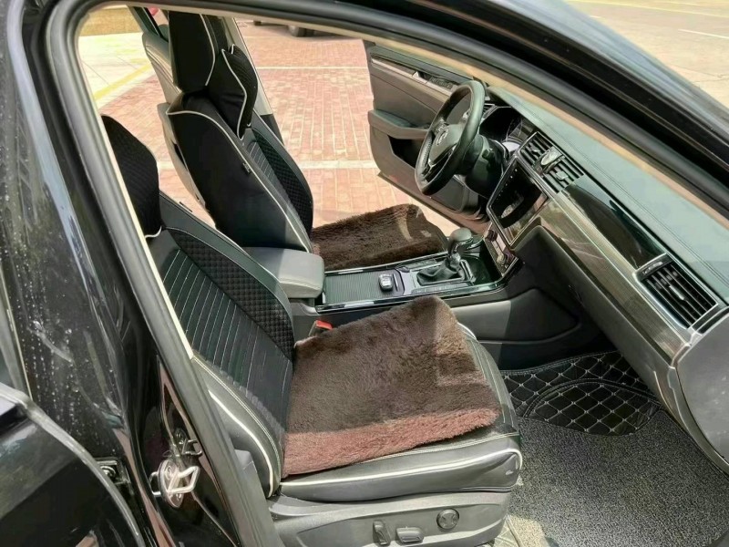 北京20年大众辉昂4