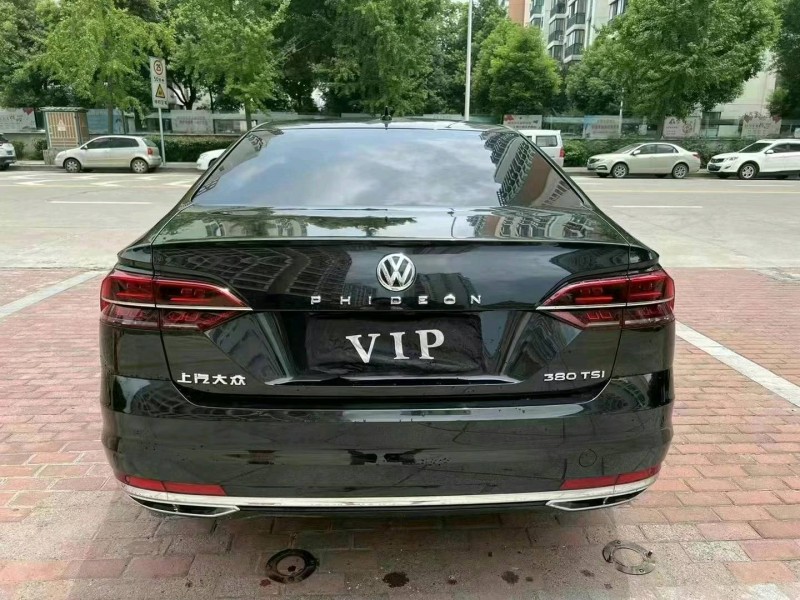 北京20年大众辉昂9