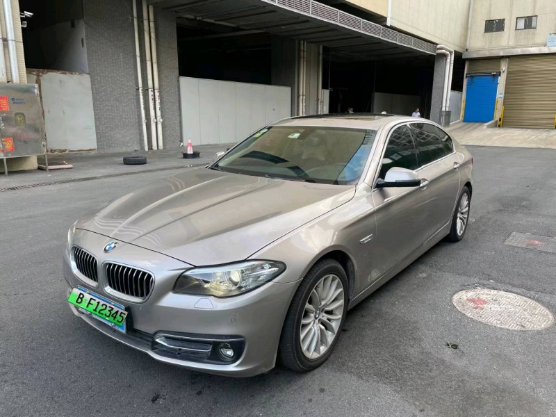 广州16年宝马5系3