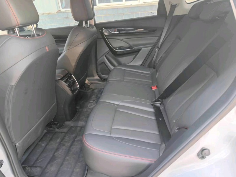 北京22年东风AX7pro4