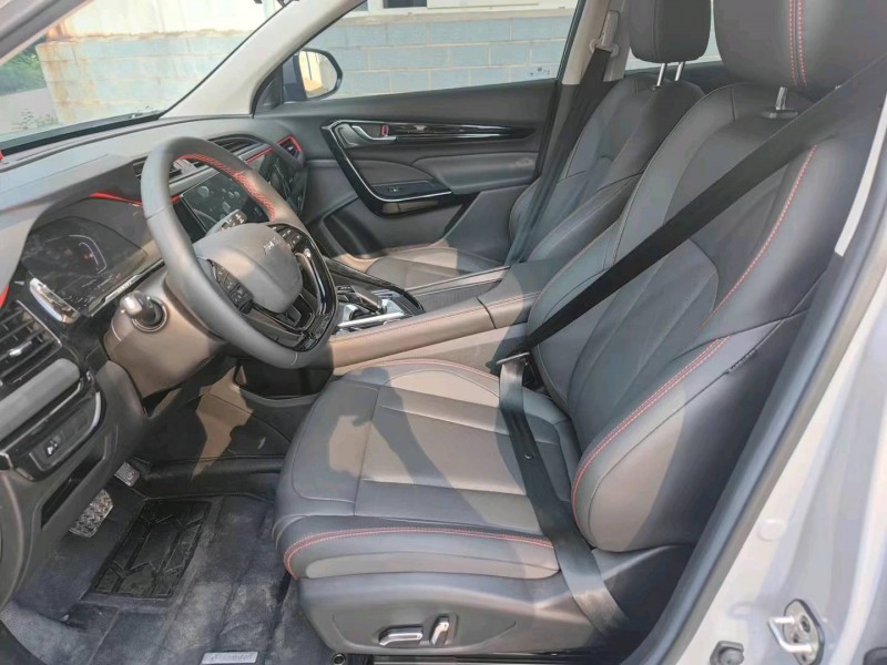 北京22年东风AX7pro5