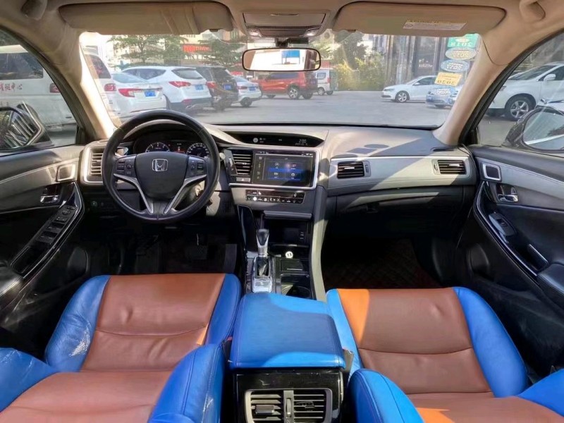 东莞16年本田思铂睿5