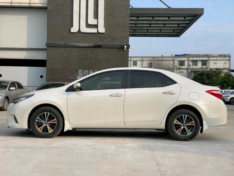 东莞16年丰田雷凌4