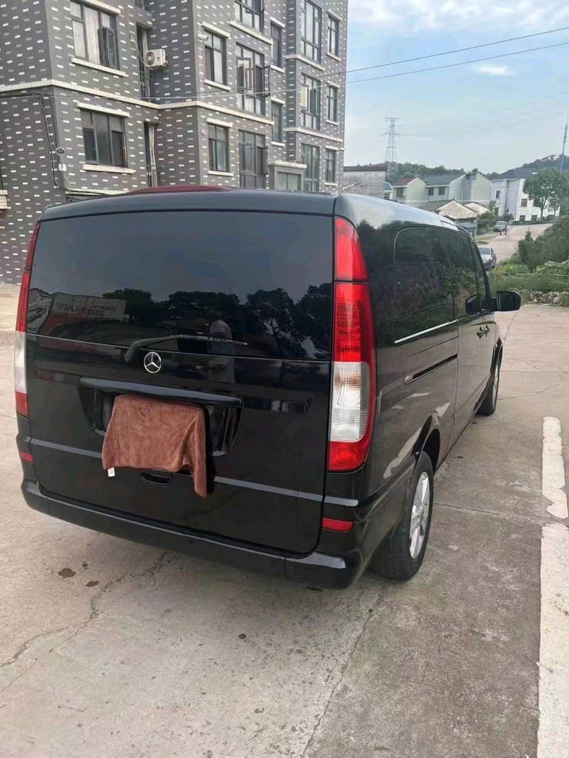 北京12年奔驰威霆5
