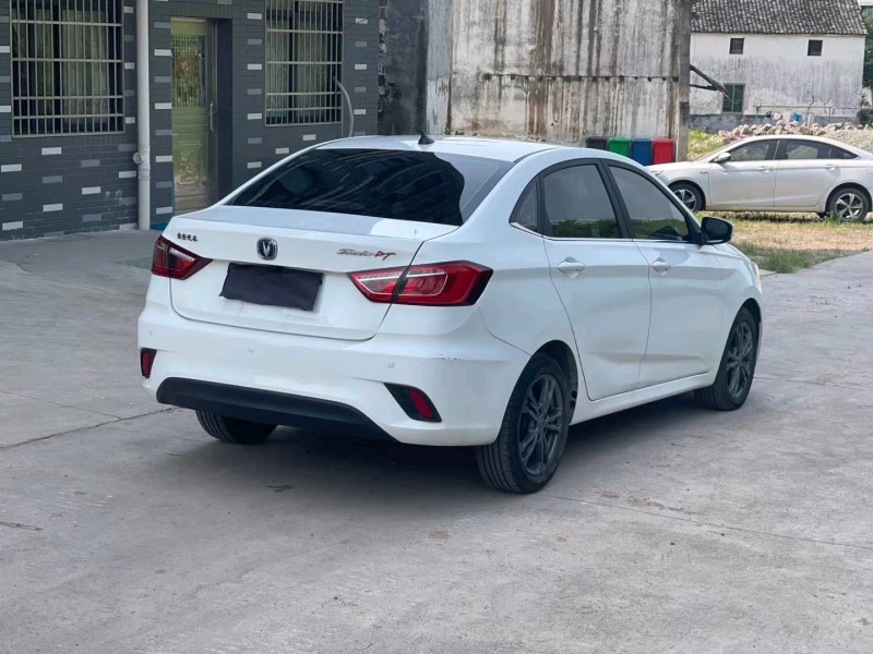 北京19年长安汽车逸动2