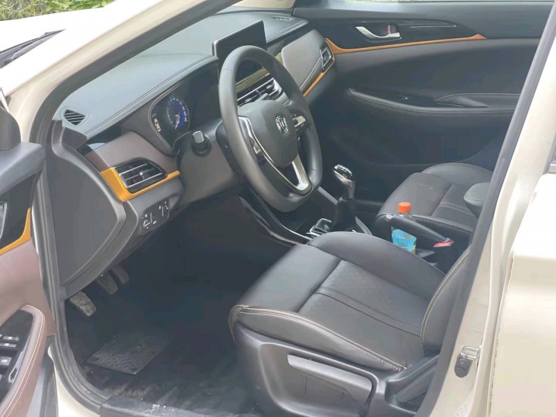 北京19年长安汽车逸动4