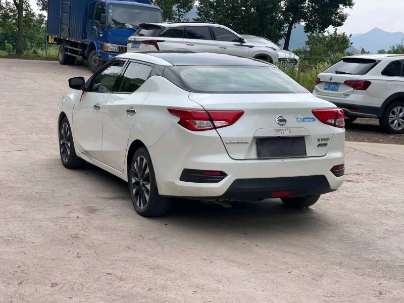 北京17年日产蓝鸟4