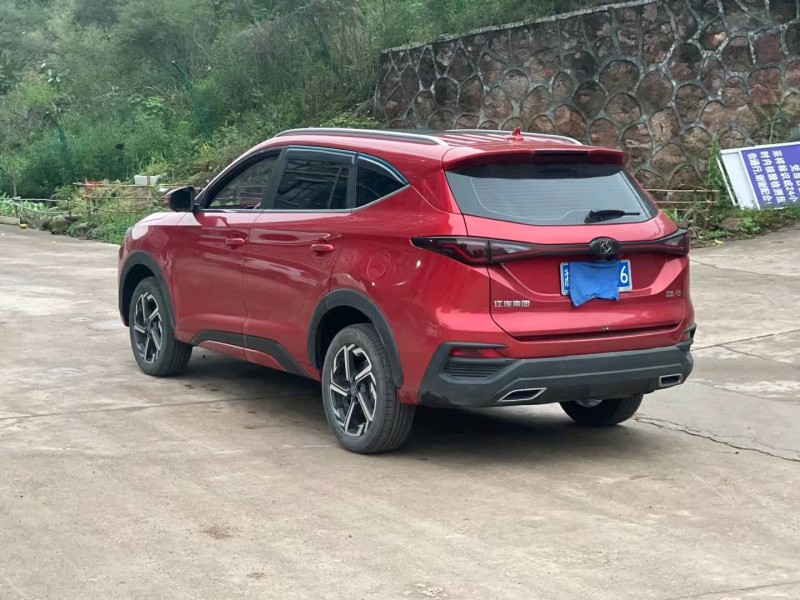 北京21年江淮思皓X82