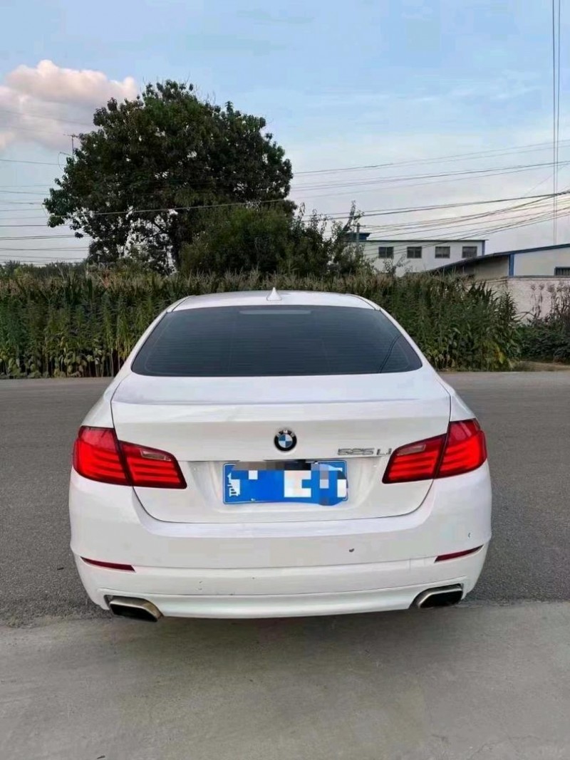 北京13年宝马5系9