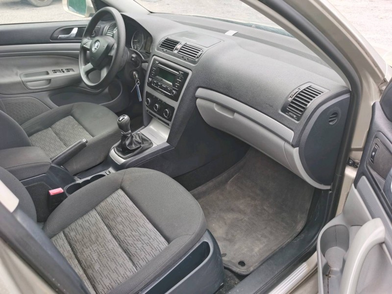 邢台14年斯柯达明锐5