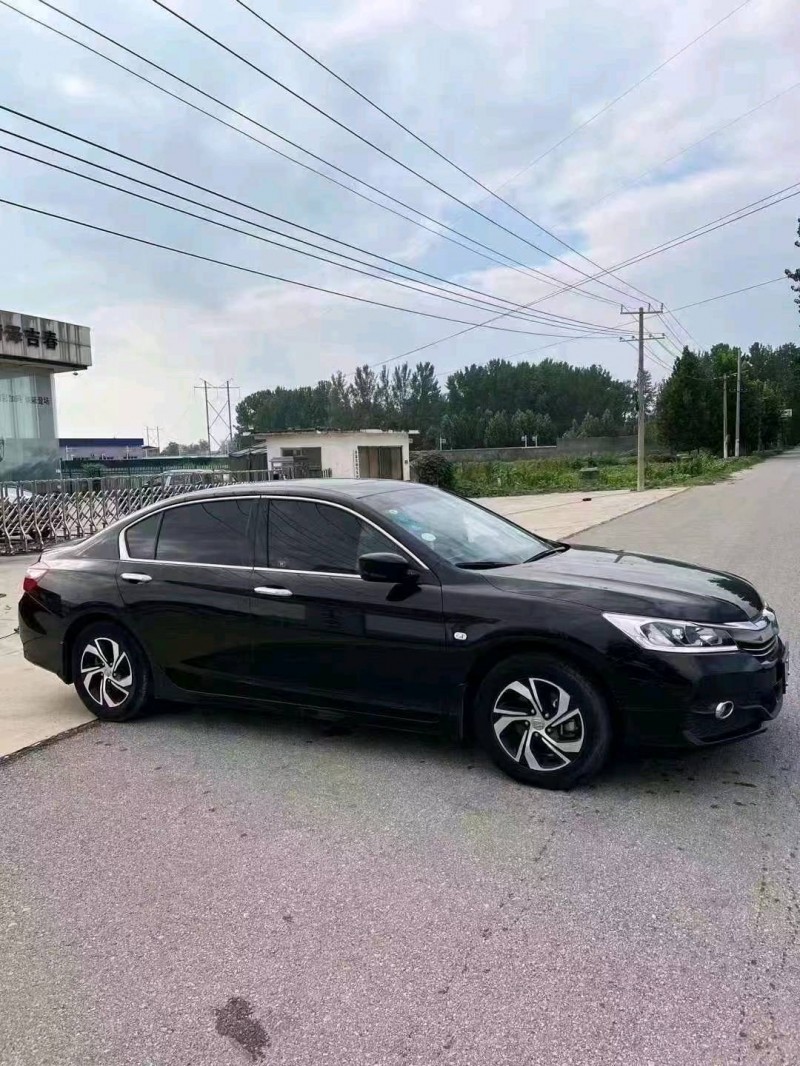 北京17年本田雅阁2