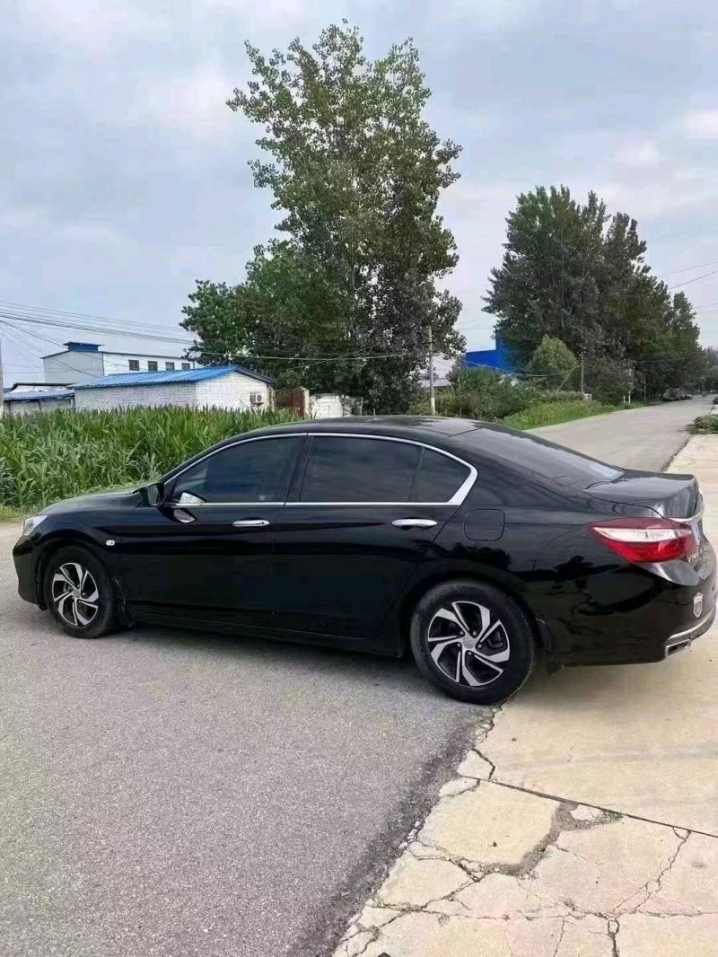 北京17年本田雅阁7