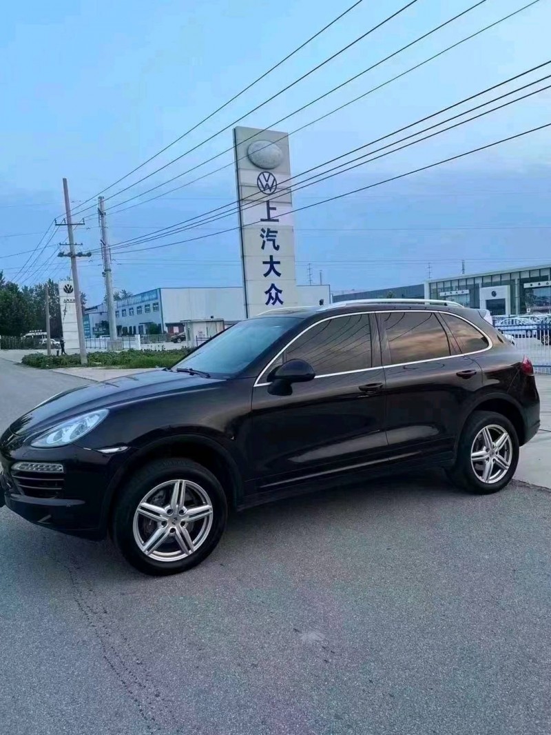 北京14年保时捷卡宴3