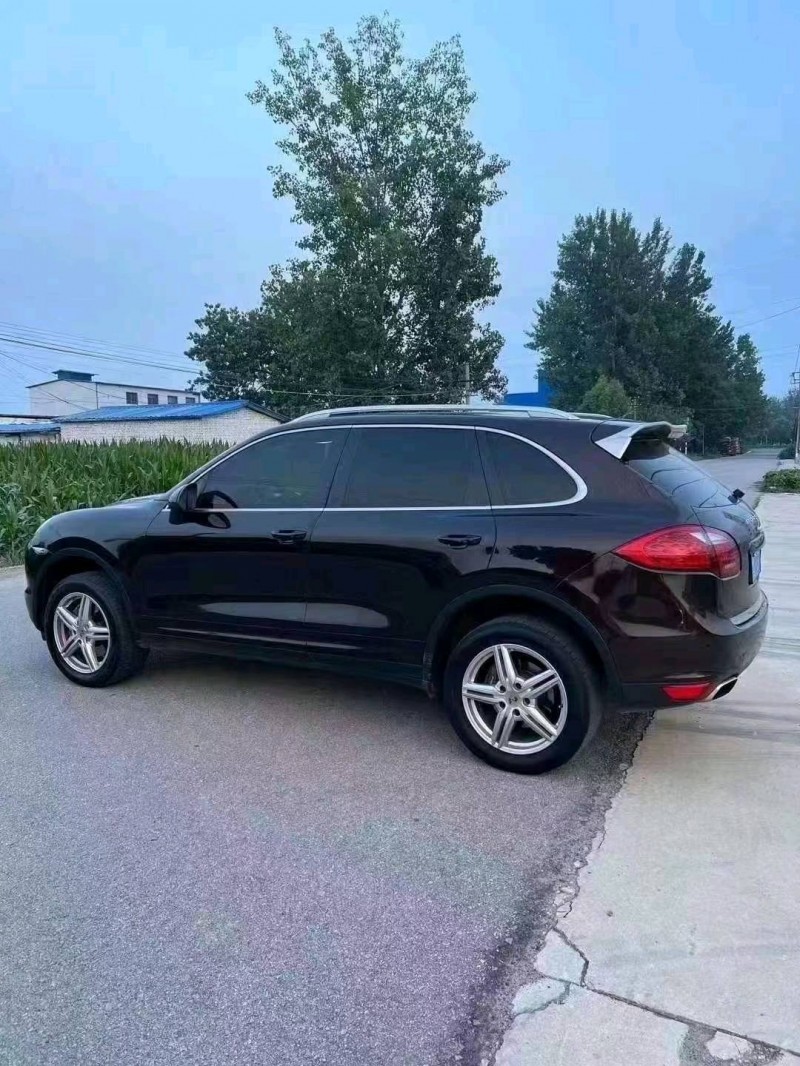 北京14年保时捷卡宴7