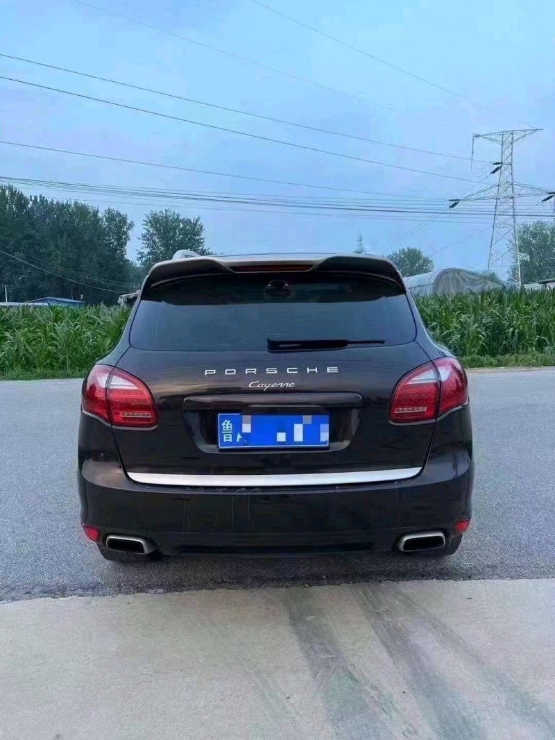 北京14年保时捷卡宴8