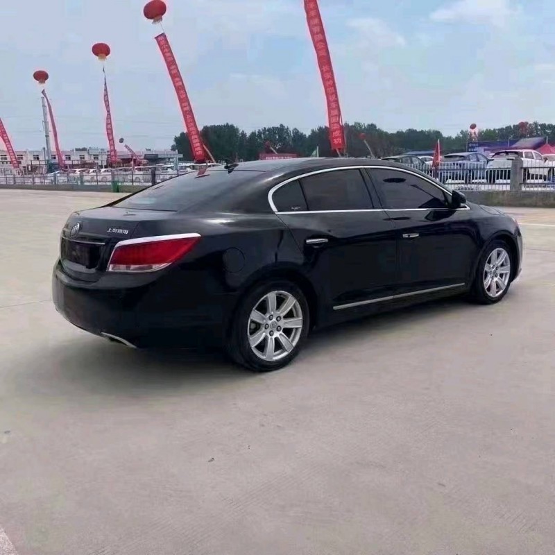 北京11年别克君越8