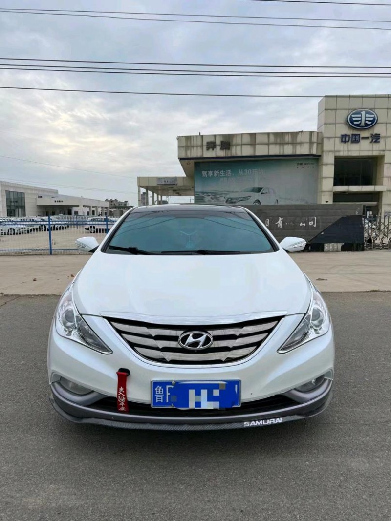 北京13年现代索纳塔八7