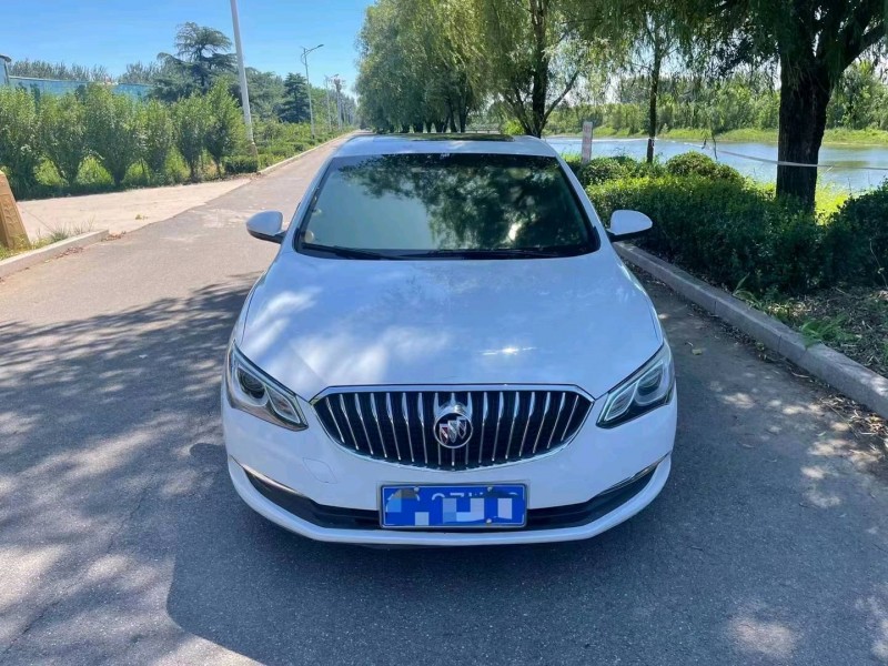 东营17年别克英朗1