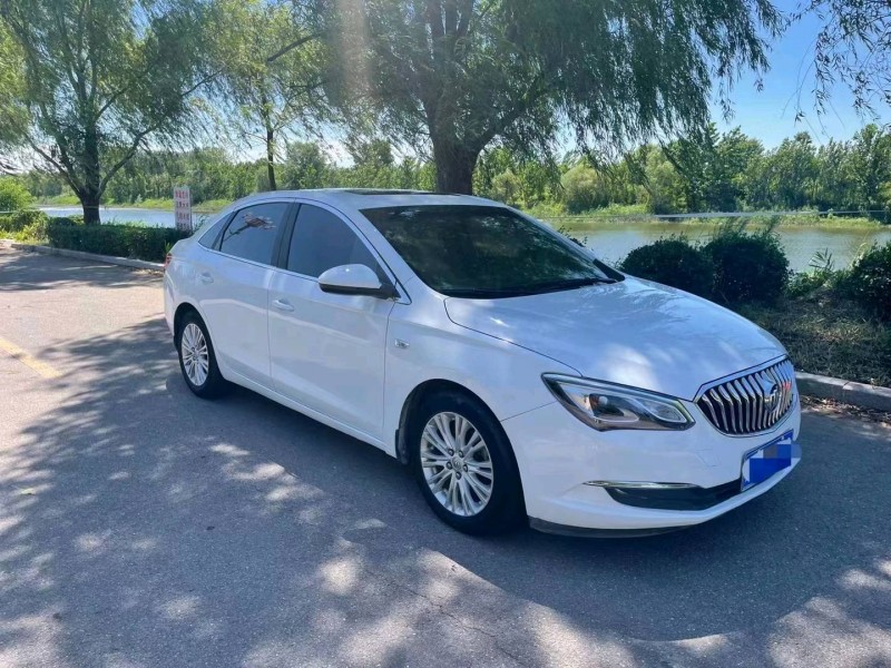 东营17年别克英朗2