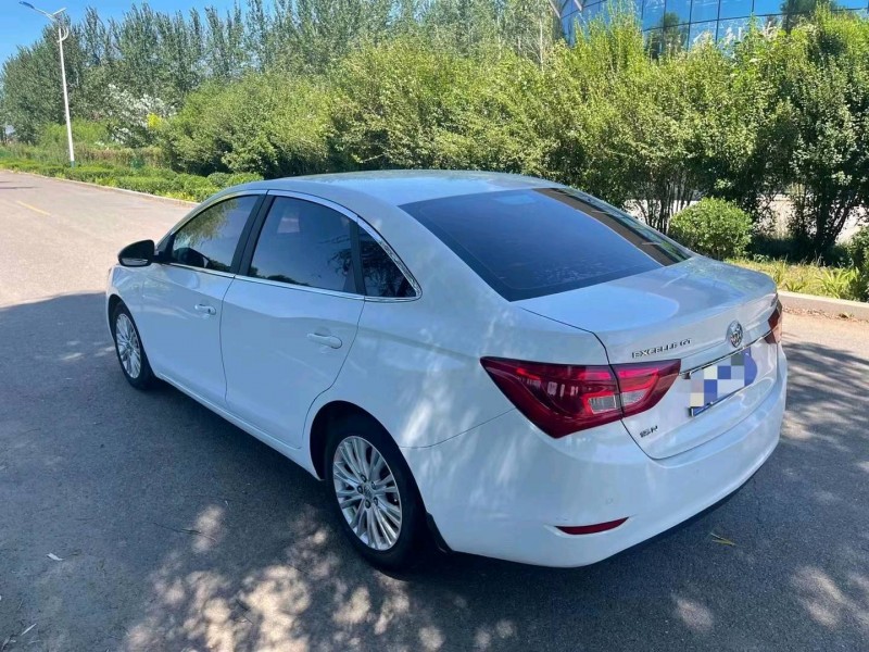 东营17年别克英朗7