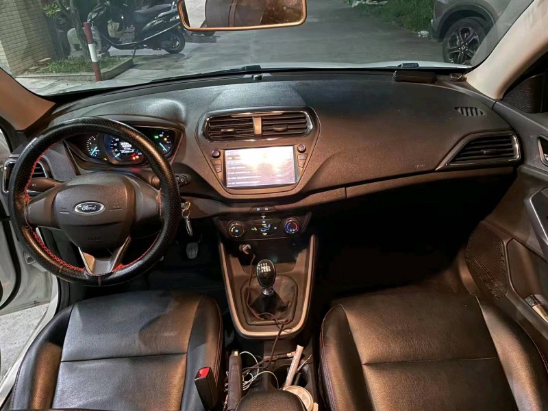 广州19年福特福睿斯5