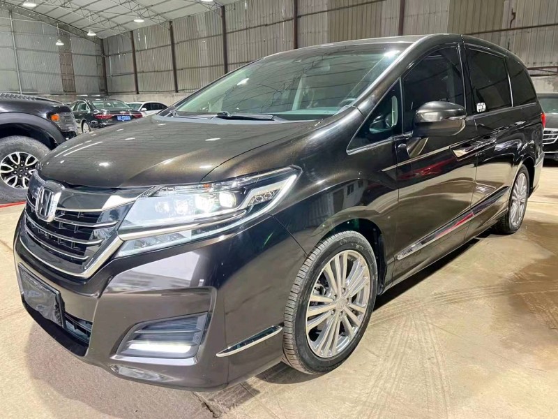 邢台17年本田艾力绅2