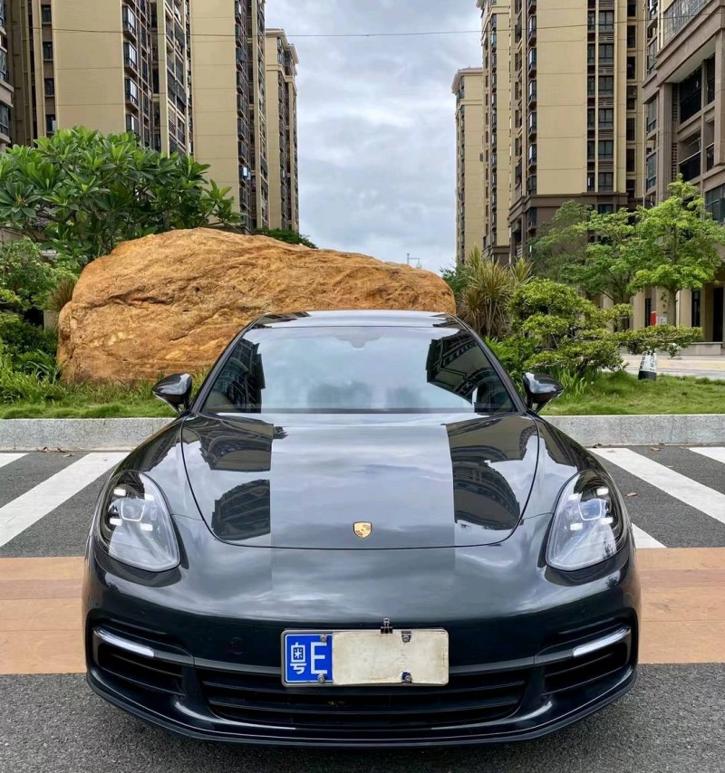 廣州19年保時捷帕拉梅拉1