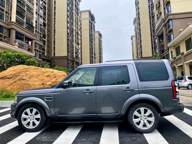 广州14年路虎发现4