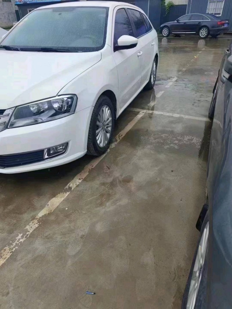 北京15年大众朗行3