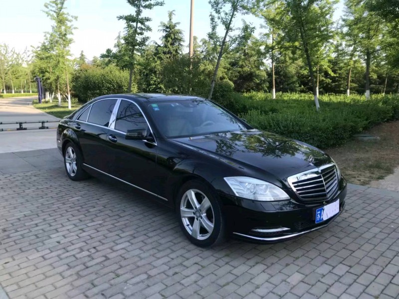 东营10年奔驰S7