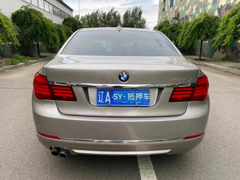 沈阳13年宝马7系9