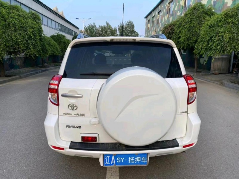 沈阳12年丰田RAV48