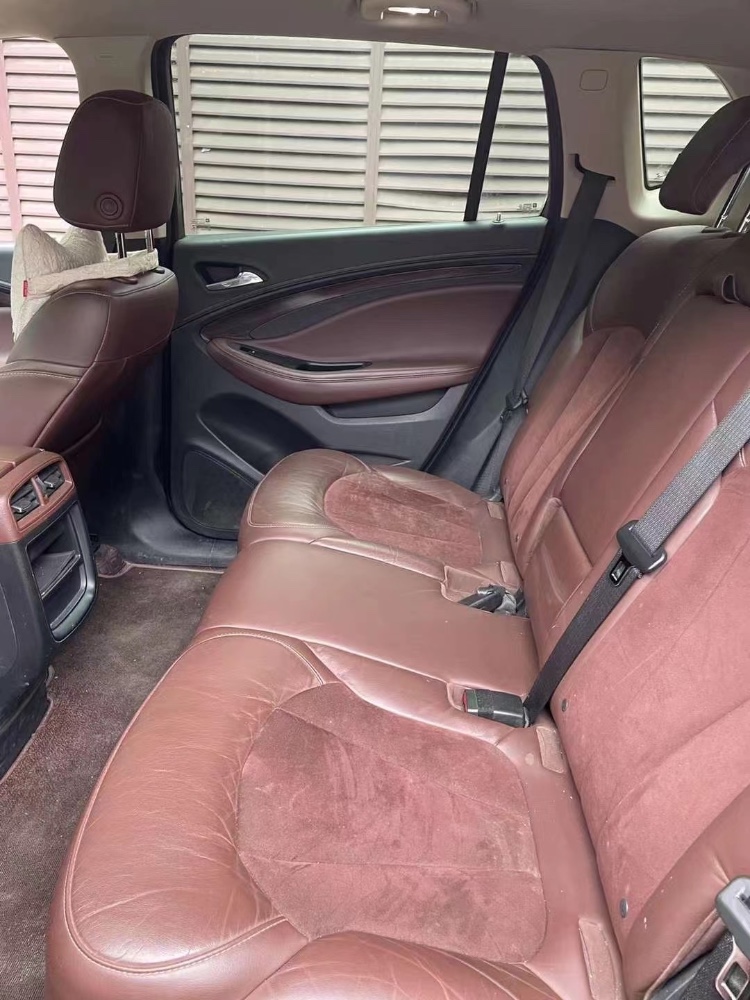 成都16年别克昂科威6