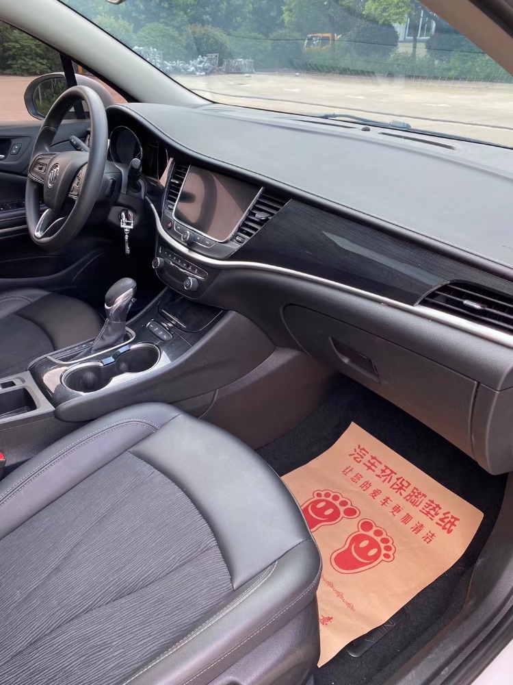 徐州21年别克威朗9