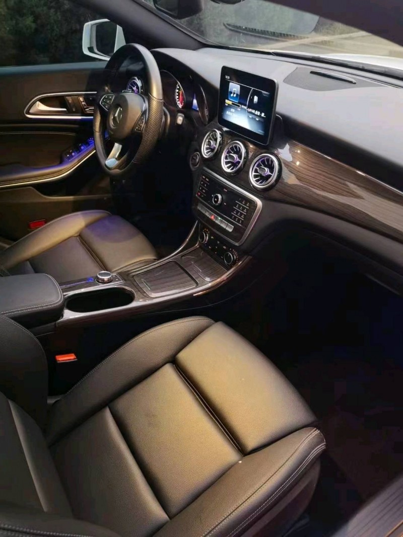 东营18年奔驰CLA5