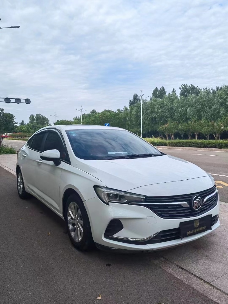 潍坊20年别克威朗5