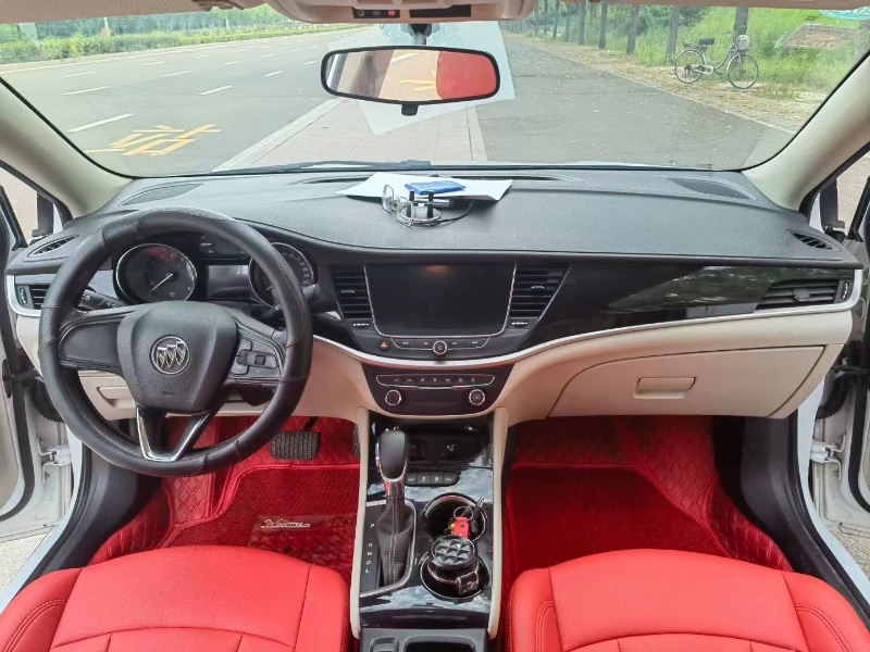 潍坊20年别克威朗4