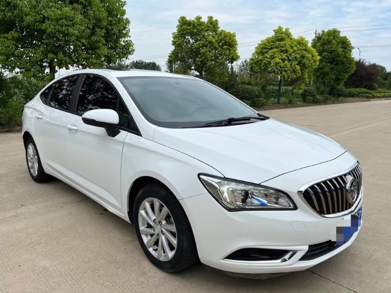 盐城17年别克威朗4